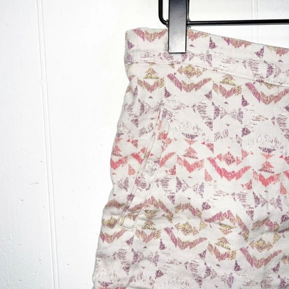 FREE PEOPLE SZ 10 Linen Multicolor  Aztec Bohemian Shorts - Picture 2 of 3